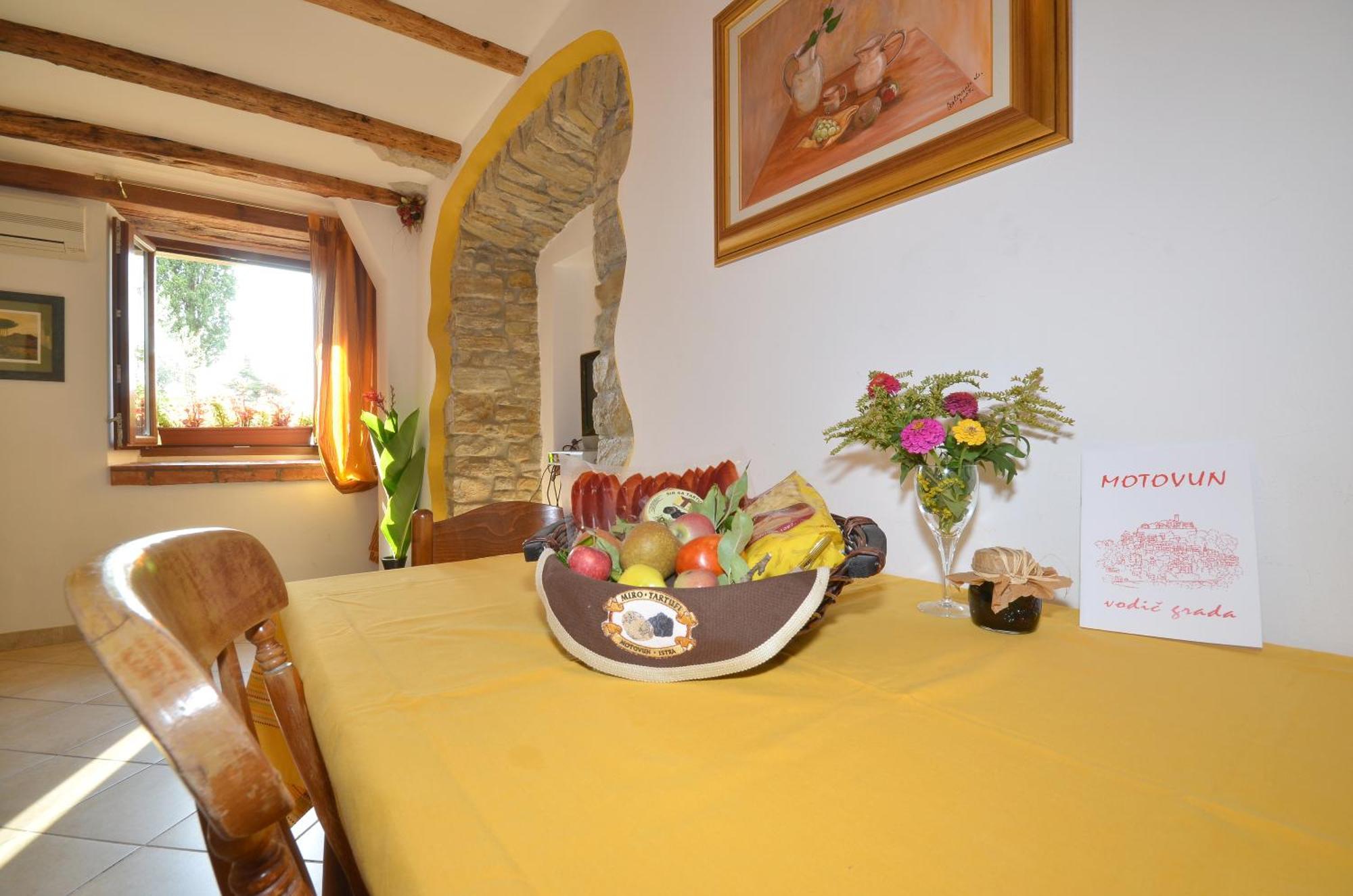 Bella Vista Apartments Motovun Room photo